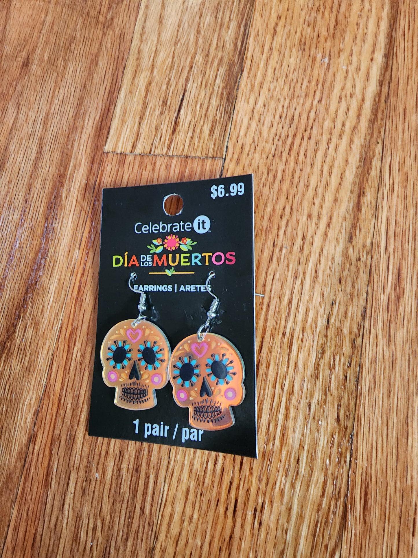 DÍA DE MUERTOS

EARRINGS | ARETES