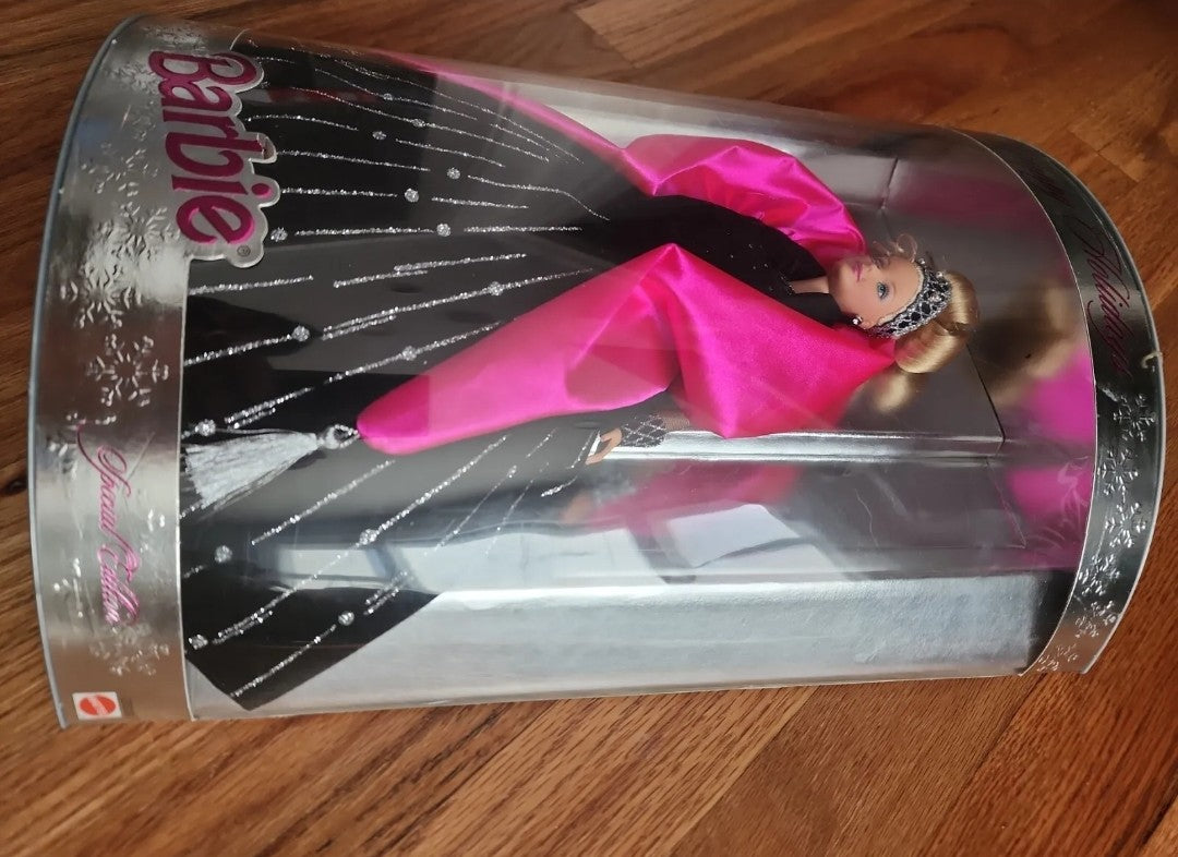 Happy Holidays Christmas Special Edition 1998 Barbie 